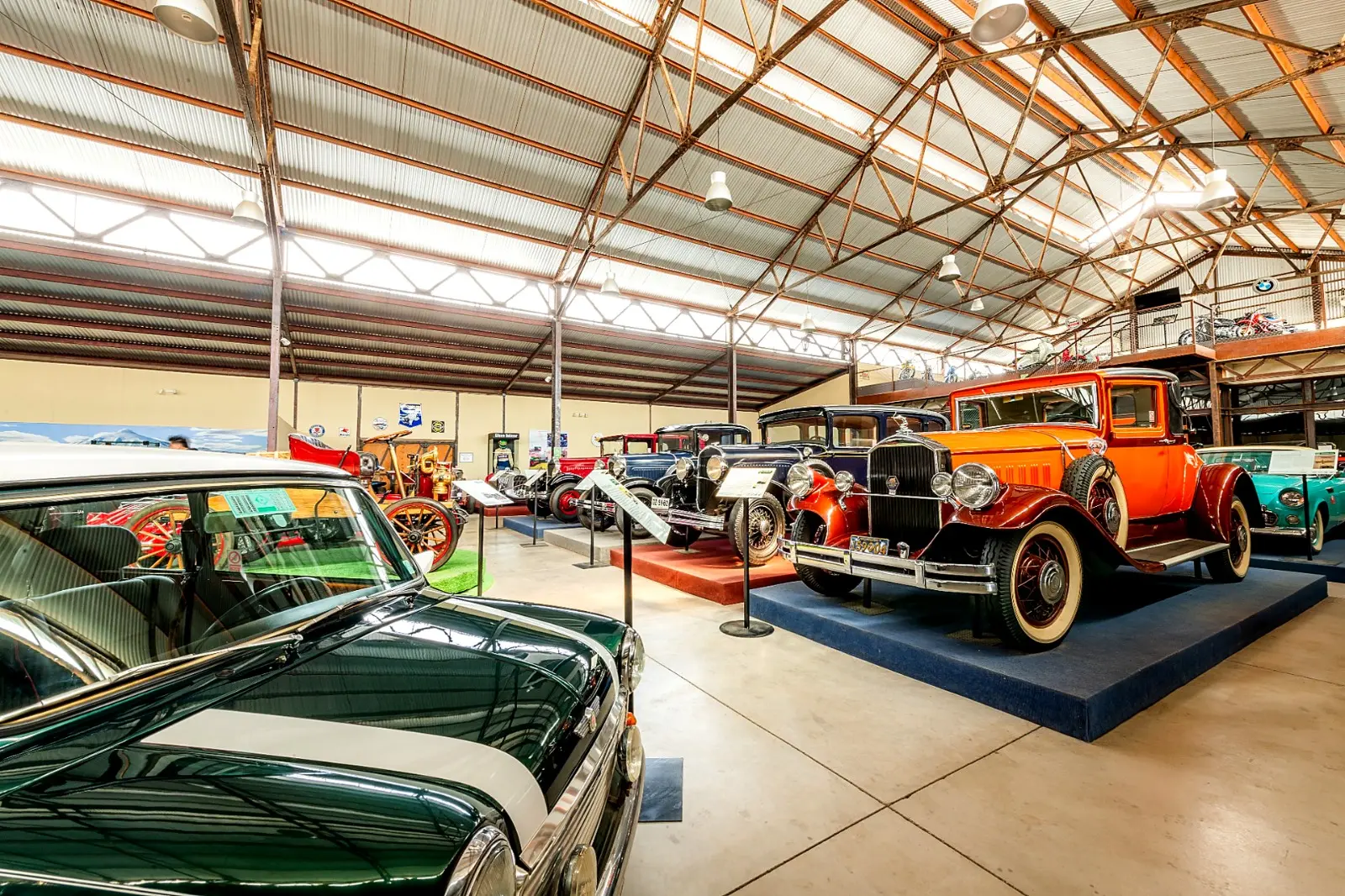 Museo del Automóvil — Viña Santa Cruz